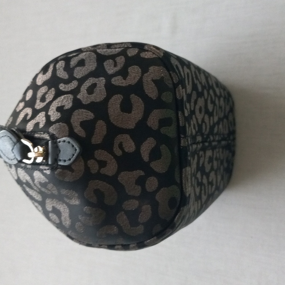 Cosmetic Pouch - Picture 7 of 12
